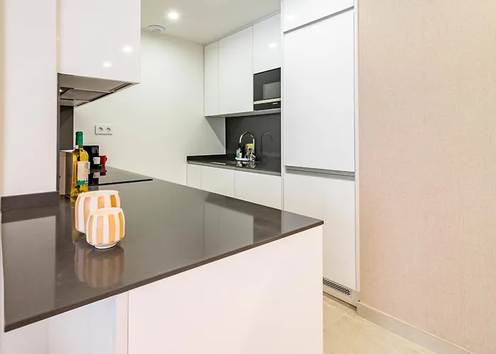 Le2c- Modern New-build Apartment near the beach * Estepona