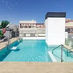 Le2c- Modern New-build Apartment near the beach Apartment *