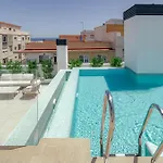 Le2c- Modern New-build Apartment near the beach