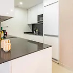 Le2c- Modern New-build Apartment near the beach * إِستيبونا