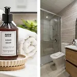 شقة Le2c- Modern New-build Apartment near the beach إِستيبونا