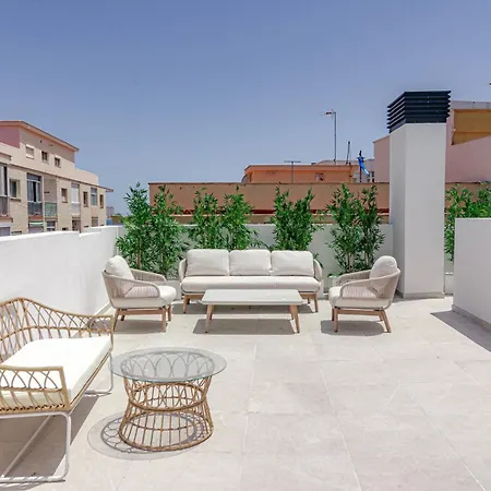 Le2c- Luxury New-build Apartment near the beach