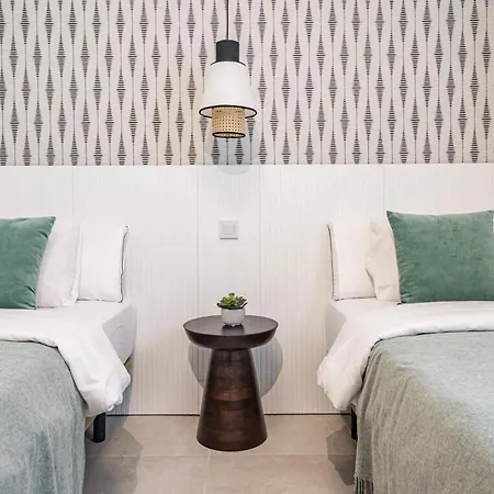 Le2c-modern Near The Town Centre *