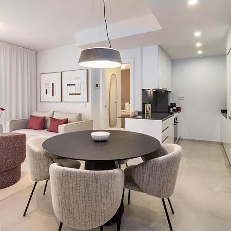 Le2c- Luxury New-build Apartment near the beach Estepona