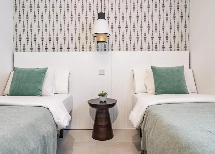 Le2c- Modern New-build Apartment near the beach *