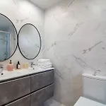 Apartment Le2c- Modern New-build Apartment near the beach Estepona