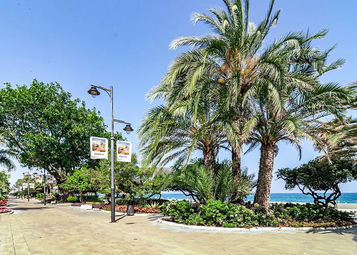 Apartman Le2c- Modern New-build Apartment near the beach *