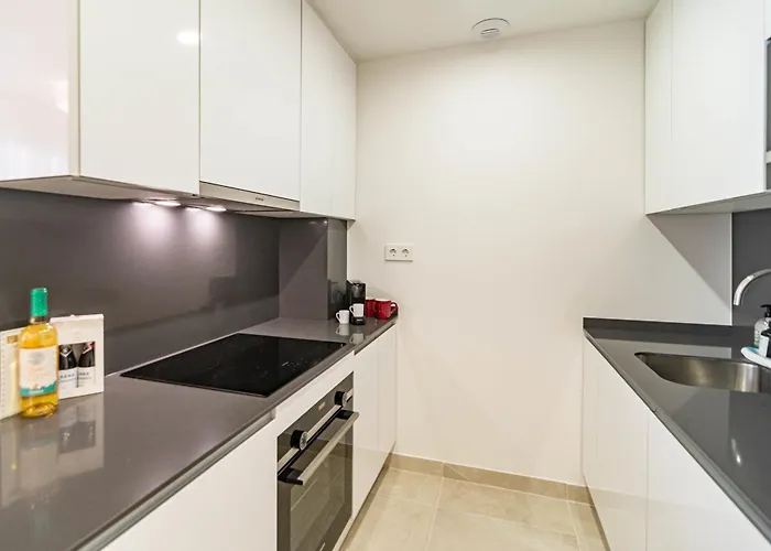 Le2c- Modern New-build Apartment near the beach Apartman Estepona